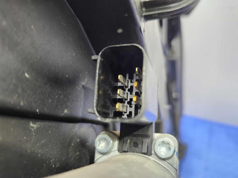 2015 Ram 1500 Front Door Regulator