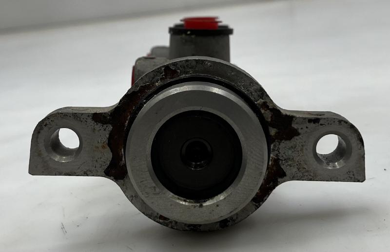 2008 Chevrolet Silverado 1500 Master Cylinder