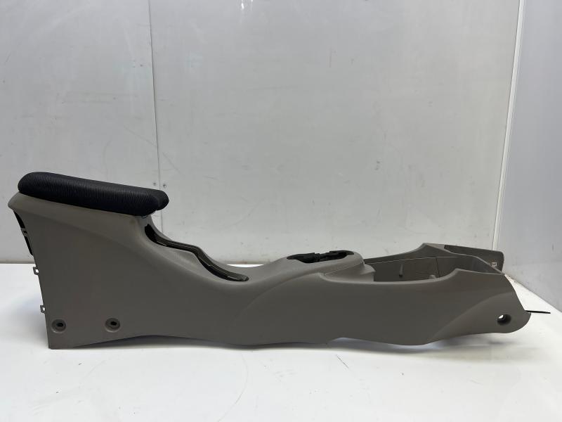 2010 Honda Insight Front Console