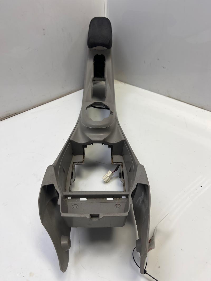 2010 Honda Insight Front Console