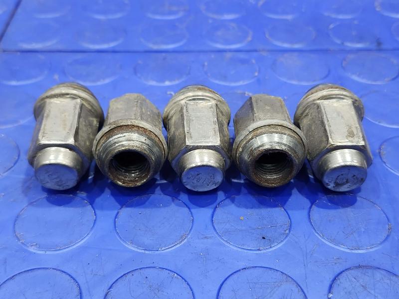 2012 Ford Escape Lug Nuts