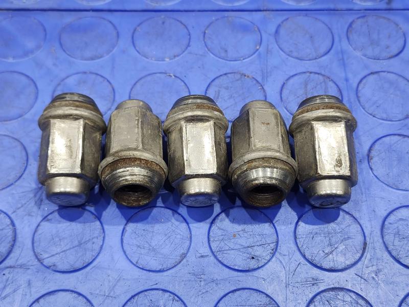 2012 Ford Escape Lug Nuts