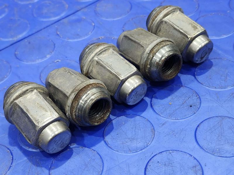 2012 Ford Escape Lug Nuts