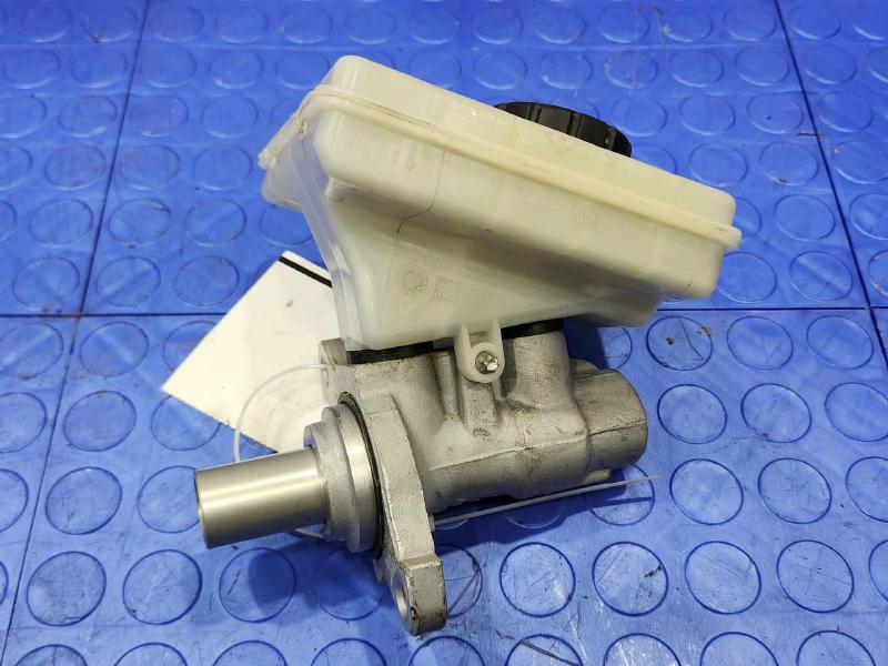 2014 MINI Cooper Countryman Master Cylinder