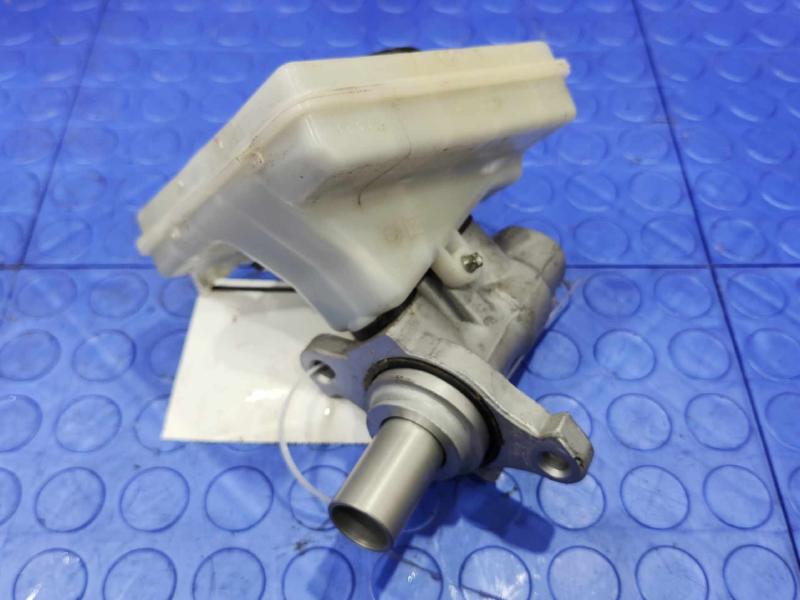 2014 MINI Cooper Countryman Master Cylinder