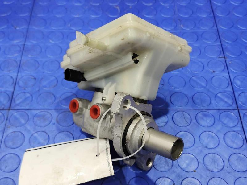 2014 MINI Cooper Countryman Master Cylinder