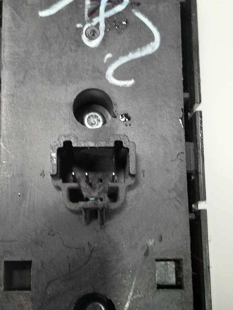2013 Ford Fusion Door Switch Front