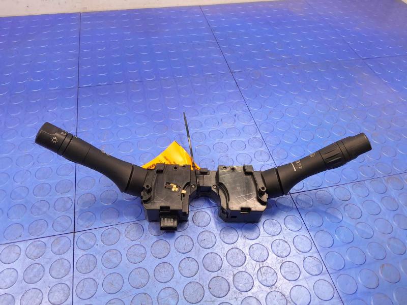 2014 Nissan Versa Combination Switch