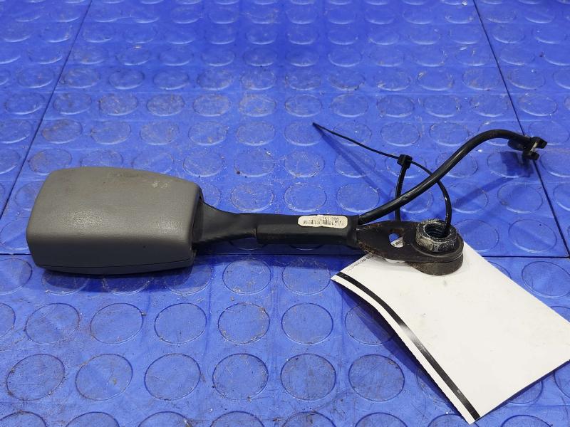 2009 Chevrolet Malibu Front Seat Belt