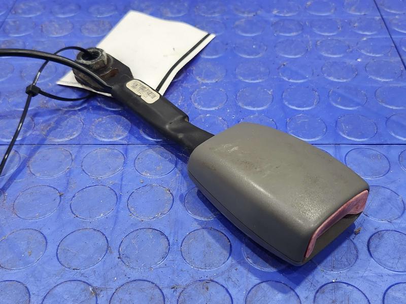 2009 Chevrolet Malibu Front Seat Belt