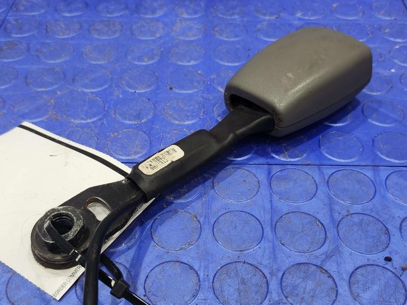 2009 Chevrolet Malibu Front Seat Belt