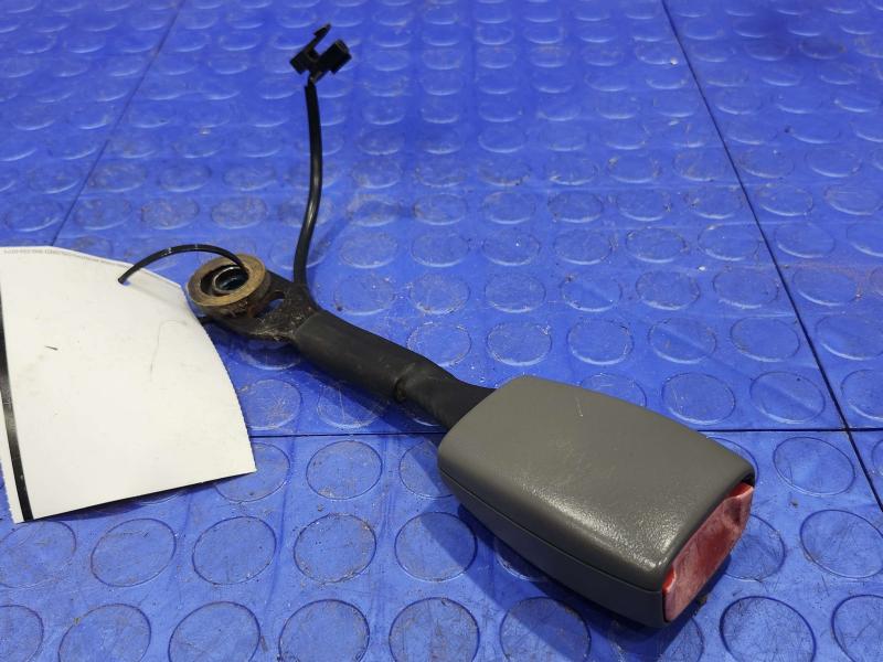 2009 Chevrolet Malibu Front Seat Belt