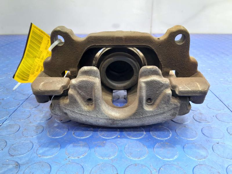 2013 Volkswagen Beetle Caliper
