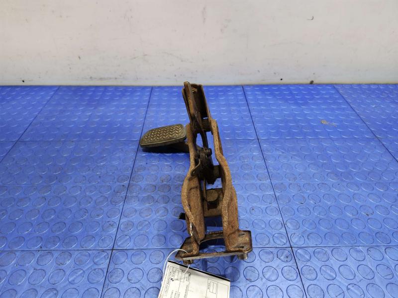 2003 Toyota 4Runner Brake Pedal