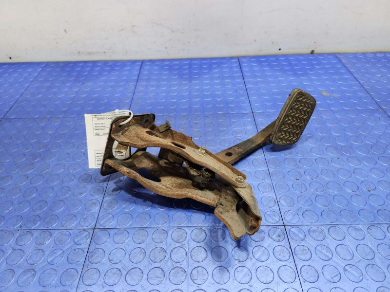 2003 Toyota 4Runner Brake Pedal