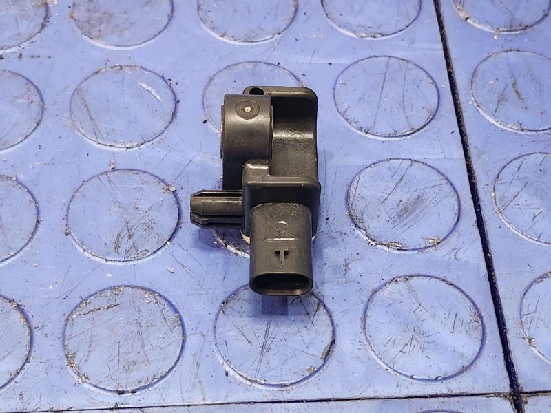 2011-2020 Dodge Durango Crash Impact Sensor Genuine OEM Part 56054085AA