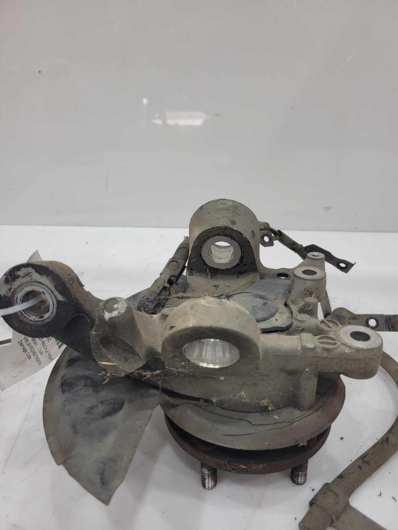 1991 - 1996 Nissan 300ZX Front Spindle Knuckle with Hub LH Driver Side OEM 4001130P05