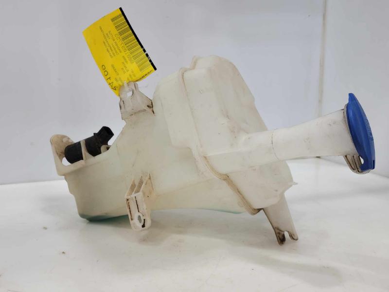 2014-2016 Hyundai Elantra Sedan Windshield Washer Fluid Reservoir OEM 986103Y500