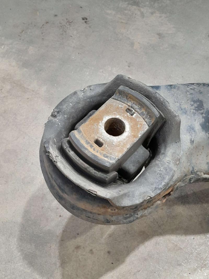 2006 - 2011 Mercedes Benz W164 ML Rear Crossmember Subframe OEM 1643500132