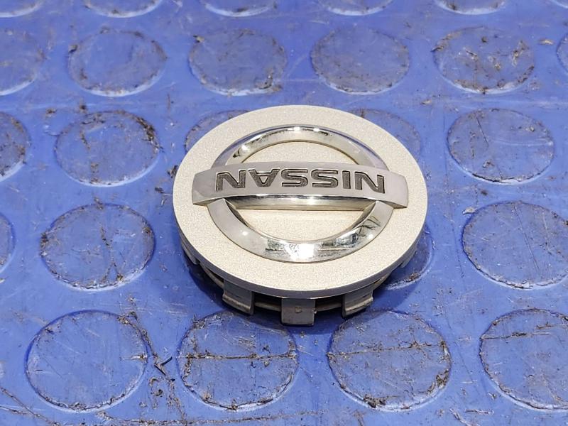 2014 Nissan Maxima Center Cap