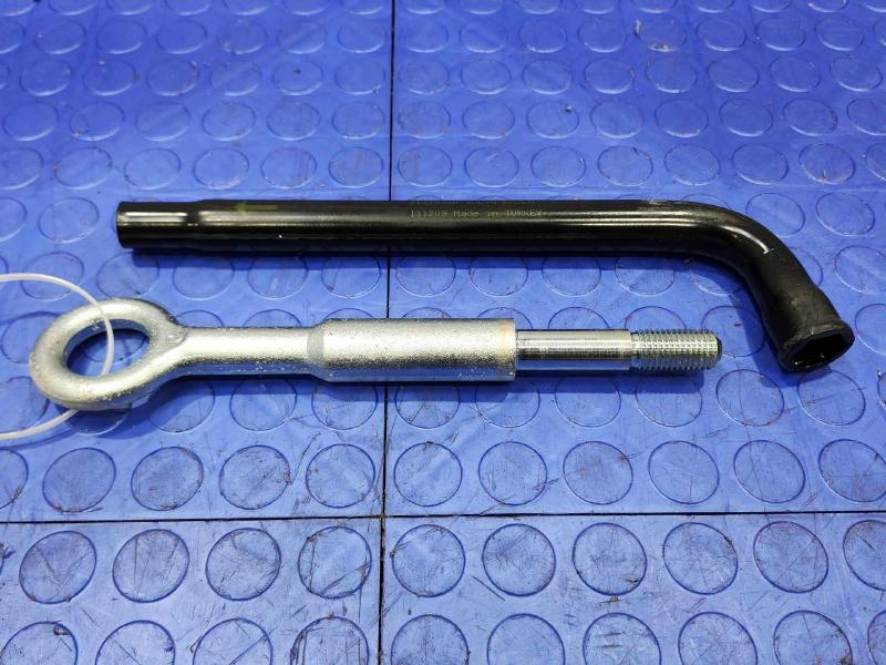 2010-2017 Volvo XC60 Spare Tire Tools Jack Kit Assembly Genuine OEM 31317715