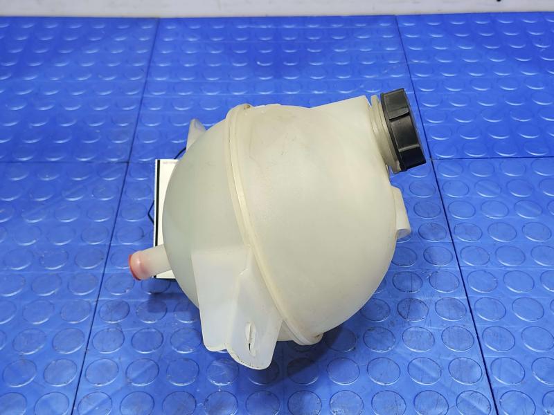 2016 Ford Transit 250 Coolant Recovery Bottle