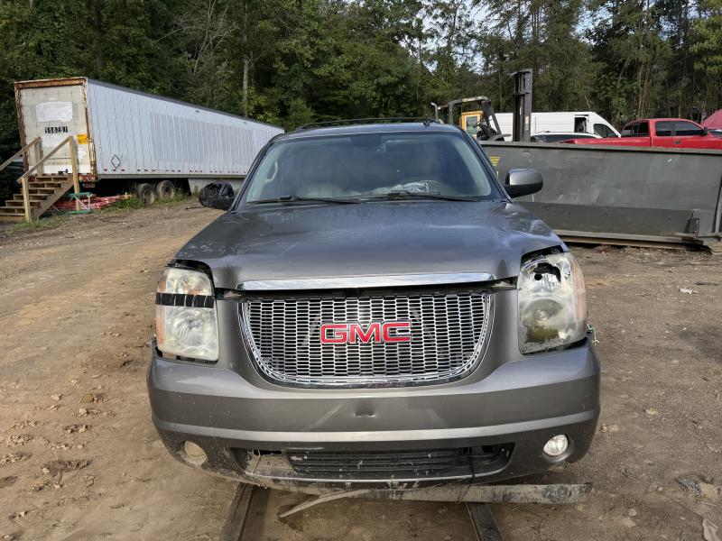 2012 GMC Yukon Center Pillar