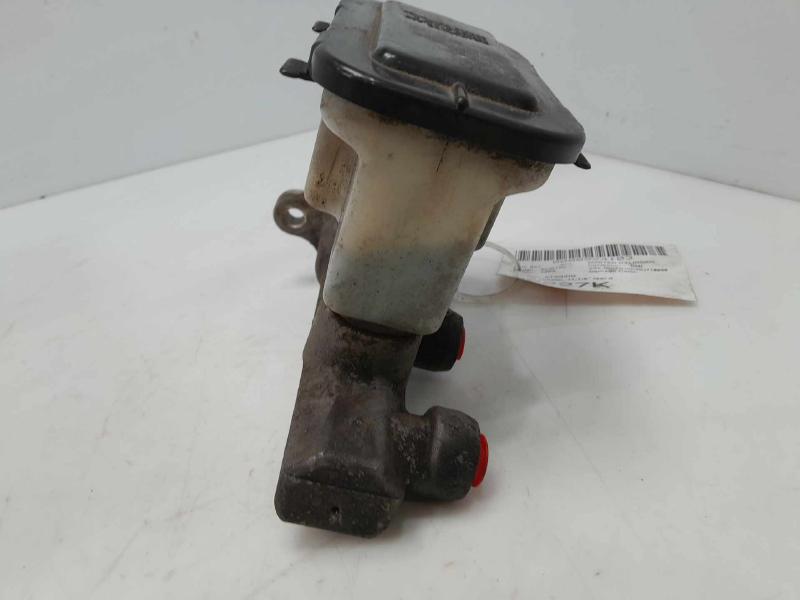 1995 Chevrolet Suburban Master Cylinder
