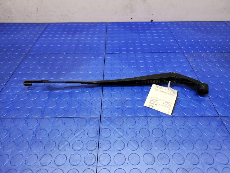 2015 Toyota Prius Wiper Arm