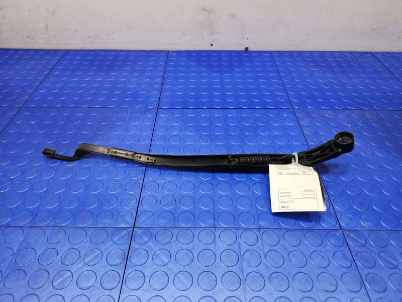 2015 Toyota Prius Wiper Arm