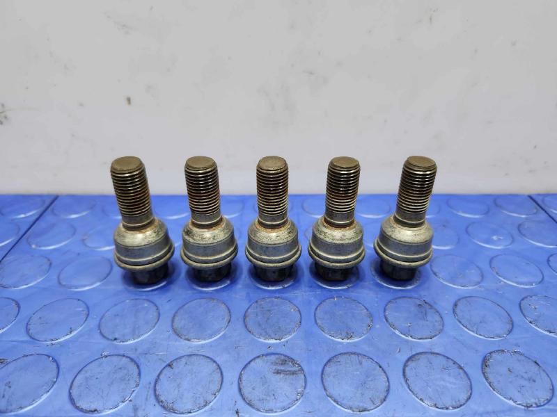 2018 Audi Q7 Lug Nuts