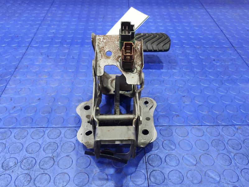 2021 Nissan Sentra Brake Pedal
