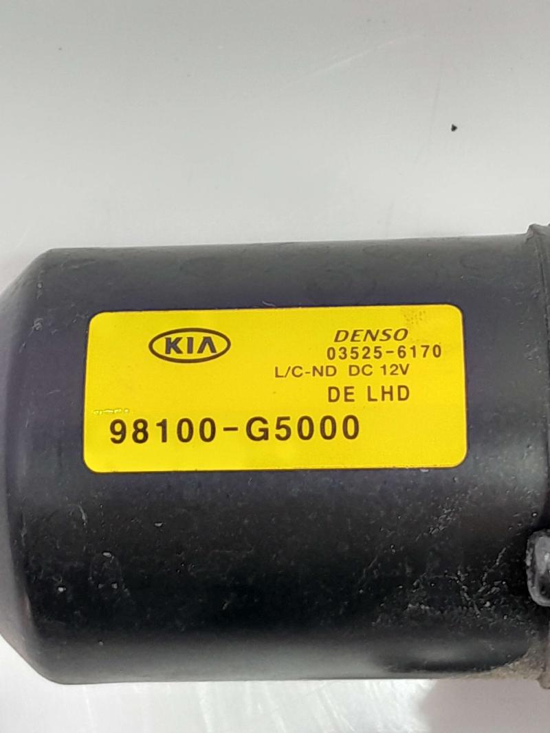 2017 - 2022 Kia Niro Front Windshield Wiper Motor OEM 98110G5000