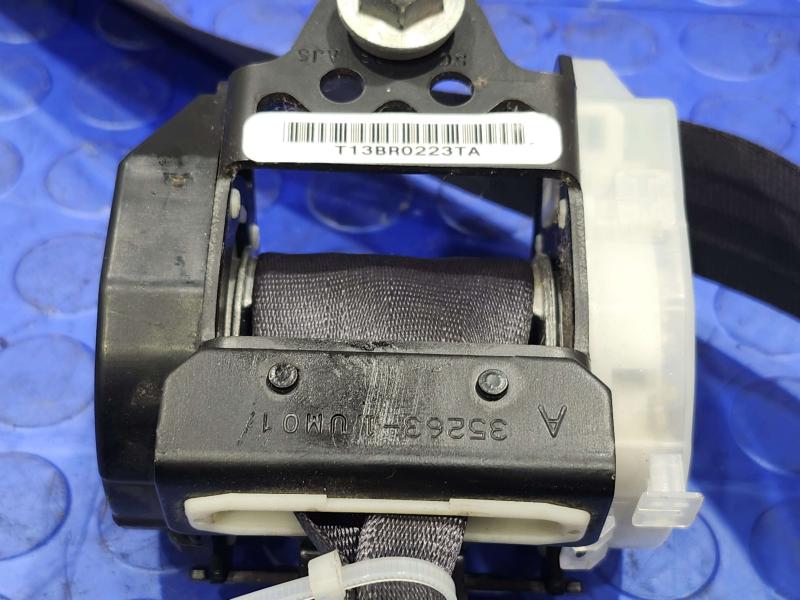 2011 Honda Pilot Rear Seat Belt