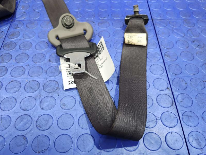 2011 Honda Pilot Rear Seat Belt