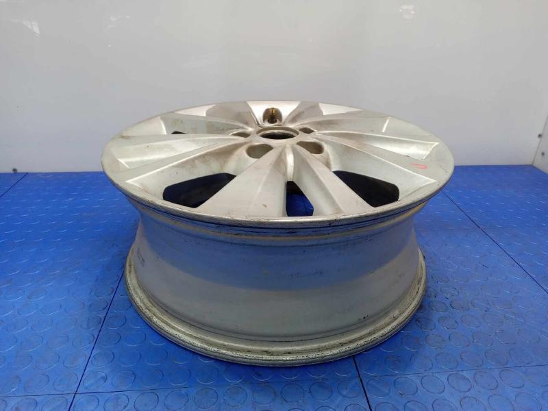 2017 Kia Sedona Wheel