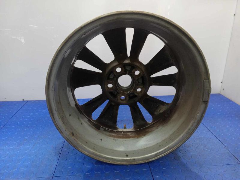 2017 Kia Sedona Wheel