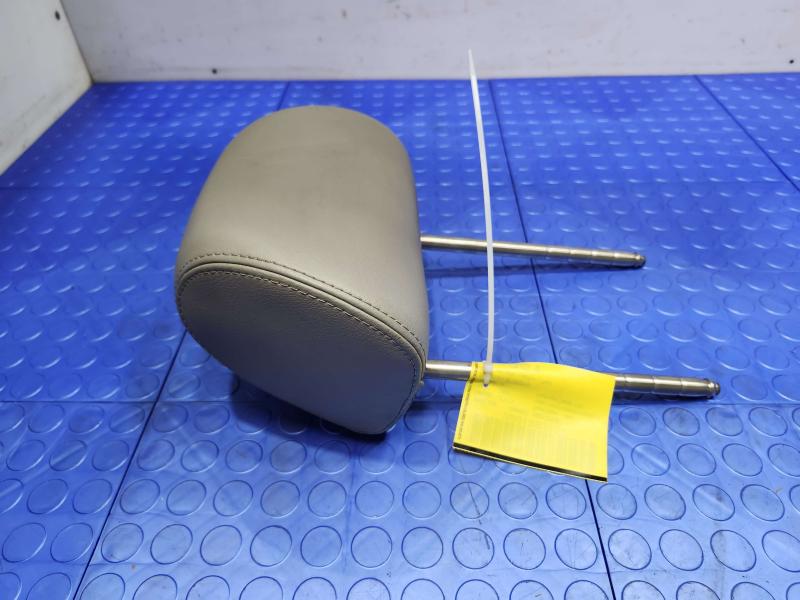 2005 Volkswagen Jetta Headrest