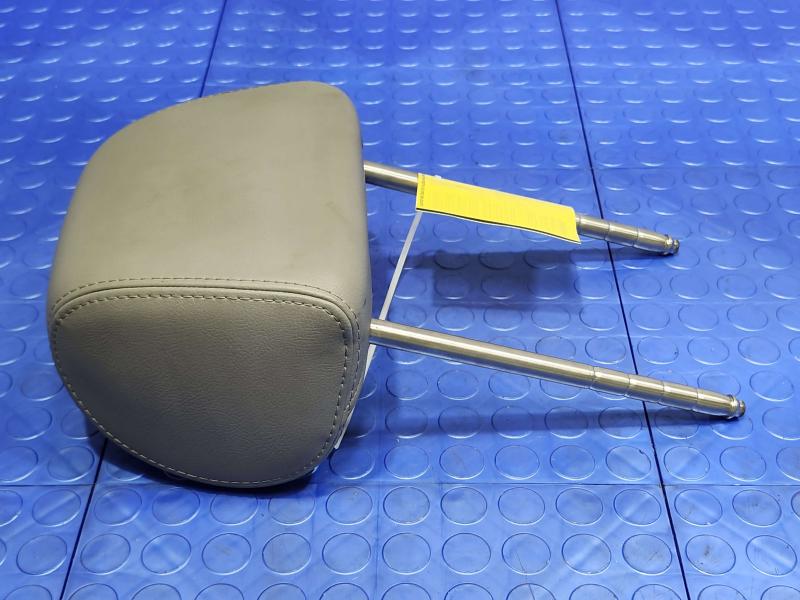 2005 Volkswagen Jetta Headrest