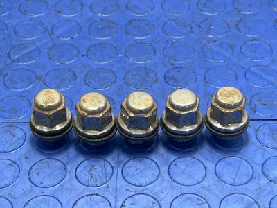 2013 Toyota Prius Lug Nuts