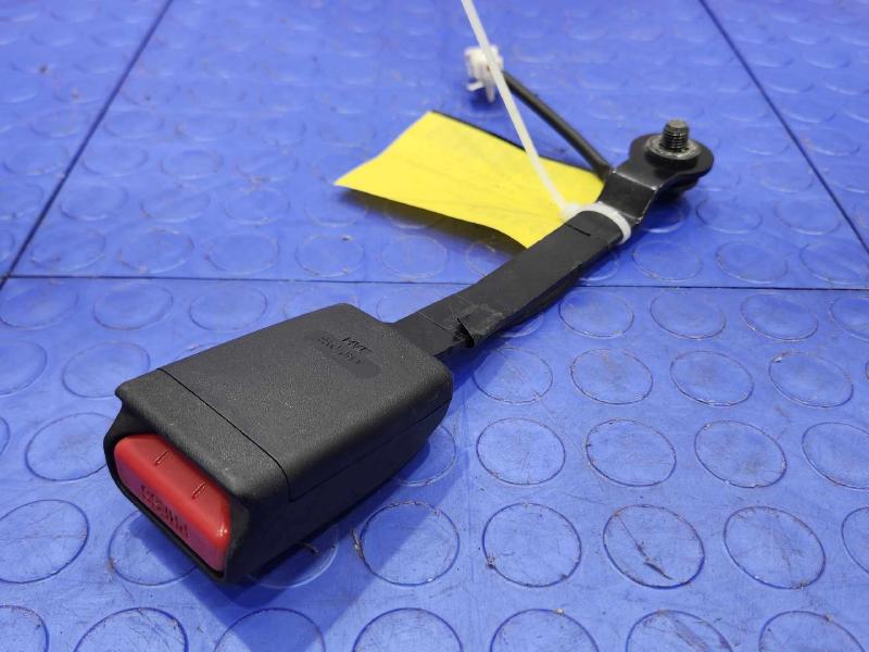 2015 Mazda Mazda6 Front Seat Belt