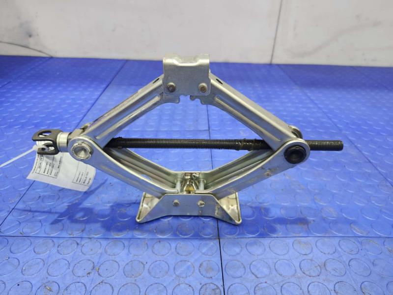 2014 Honda Accord Jack Assembly