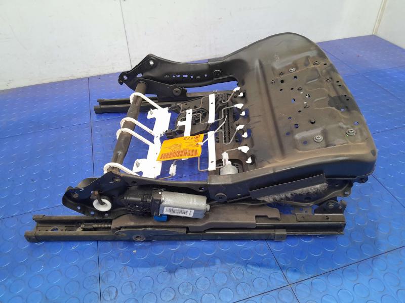 2017 GMC Acadia Seat Track