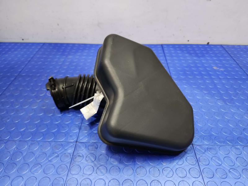 2011 Mazda CX-9 Air Intake Tube/Resonator