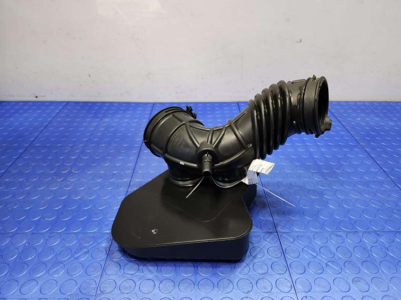 2011 Mazda CX-9 Air Intake Tube/Resonator
