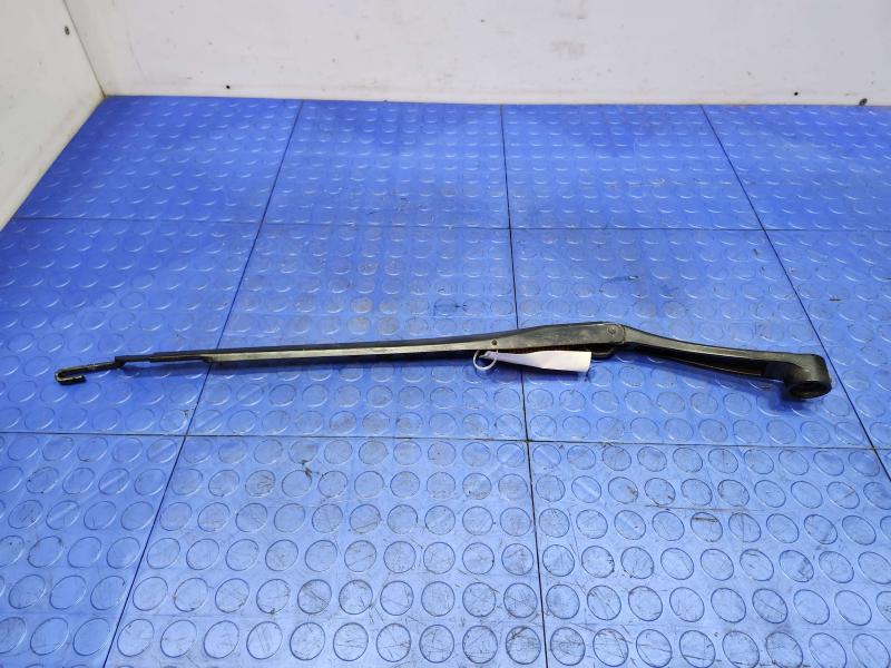 2016 Kia Sedona Wiper Arm