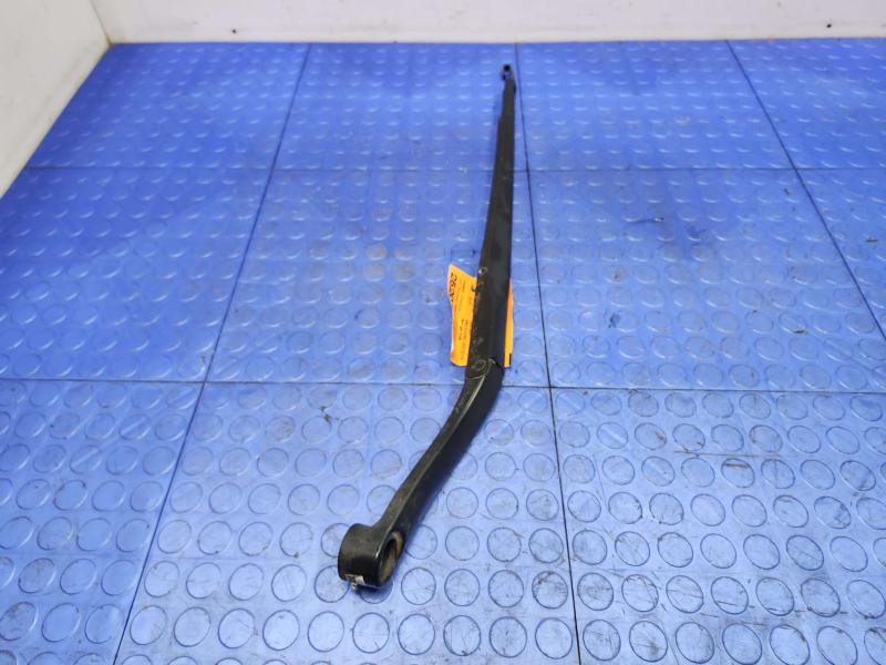2016 Kia Sedona Wiper Arm