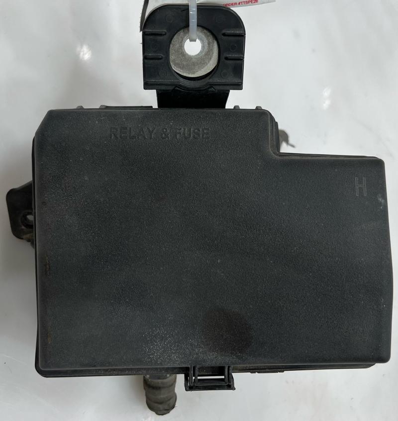 2013 Toyota Prius Engine Fuse Box