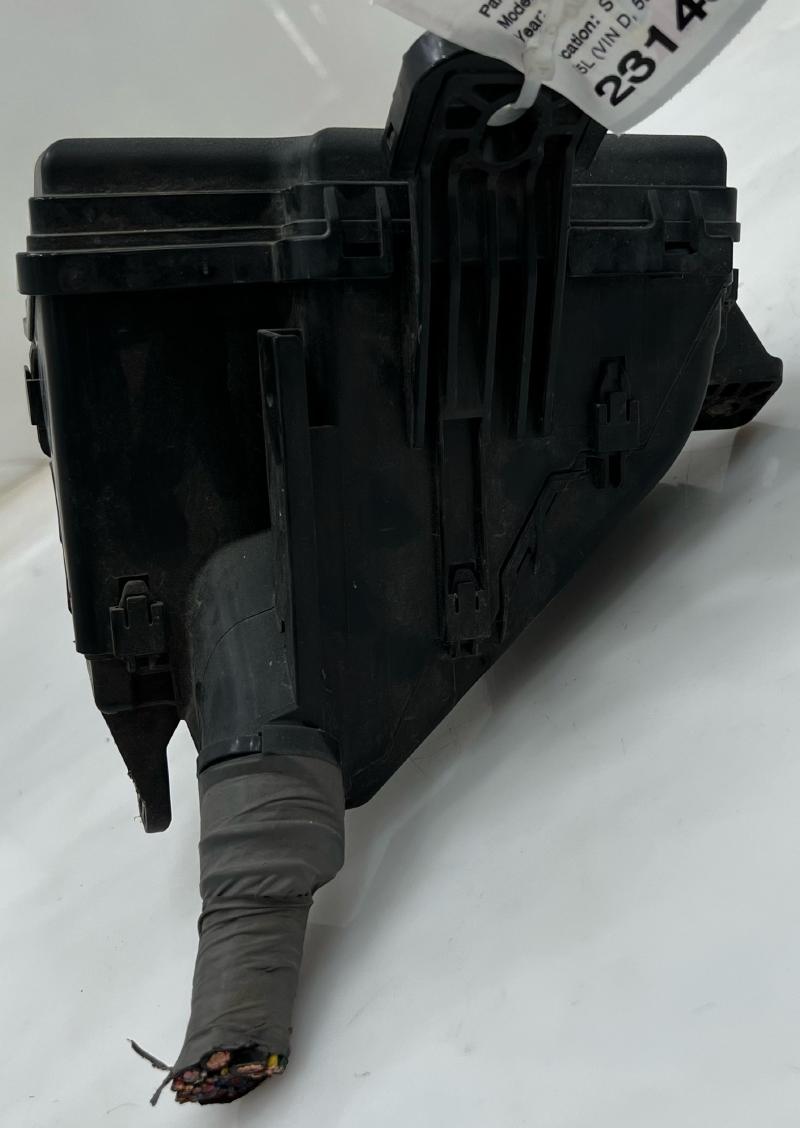 2013 Toyota Prius Engine Fuse Box