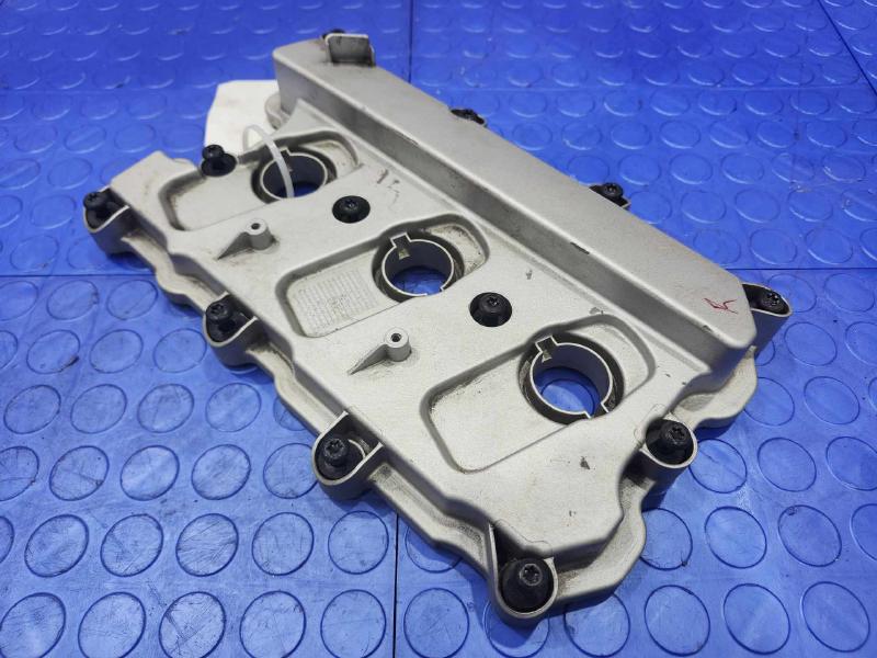 2017 Audi Q7 Valve Cover